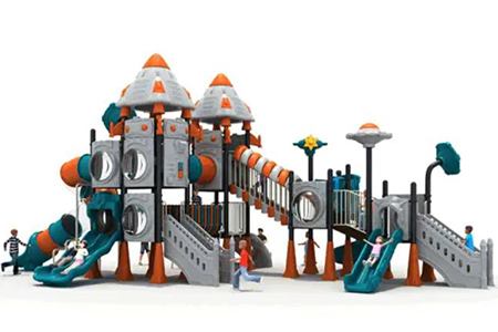 PlaygroundCrop Debet Playground
